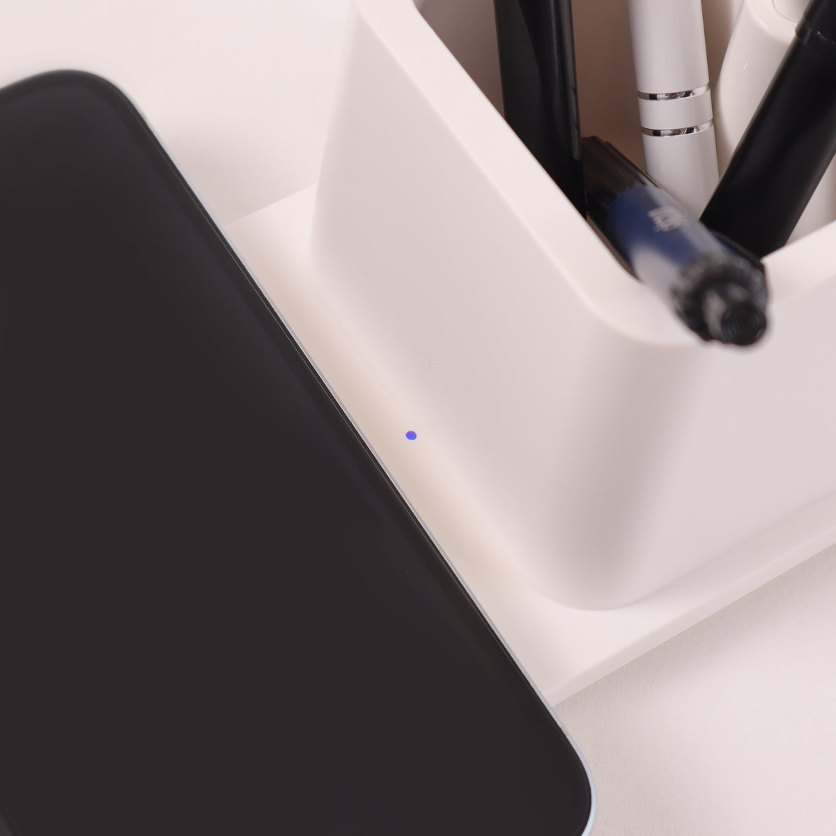 ED168- DeskBell Lamp, Pen Stand & Phone Stand