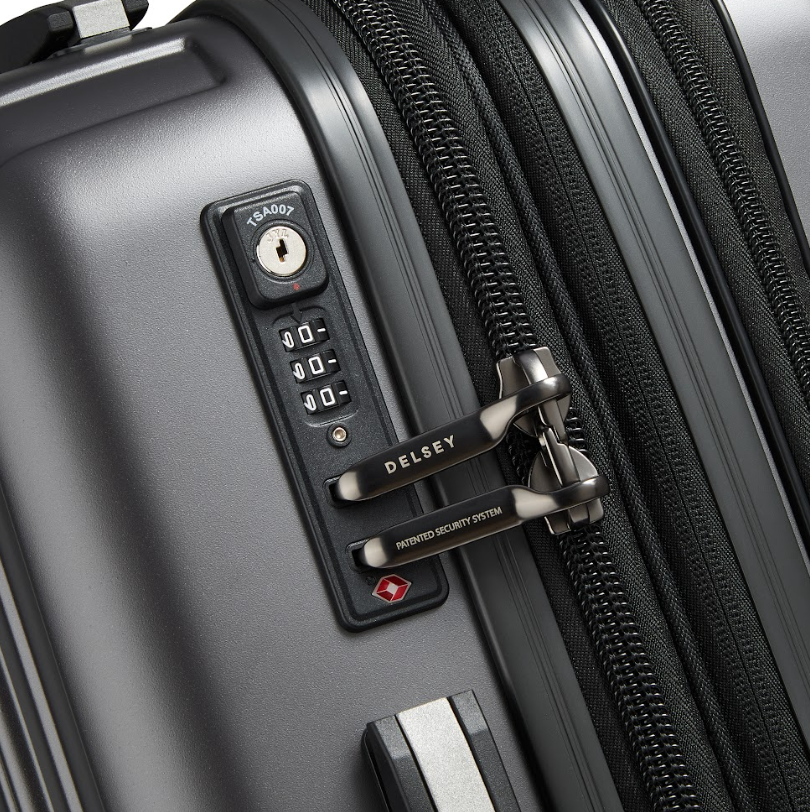 BSB263 Delsey Titanium 55 cm Expandable Cabin Trolley - Lock detail