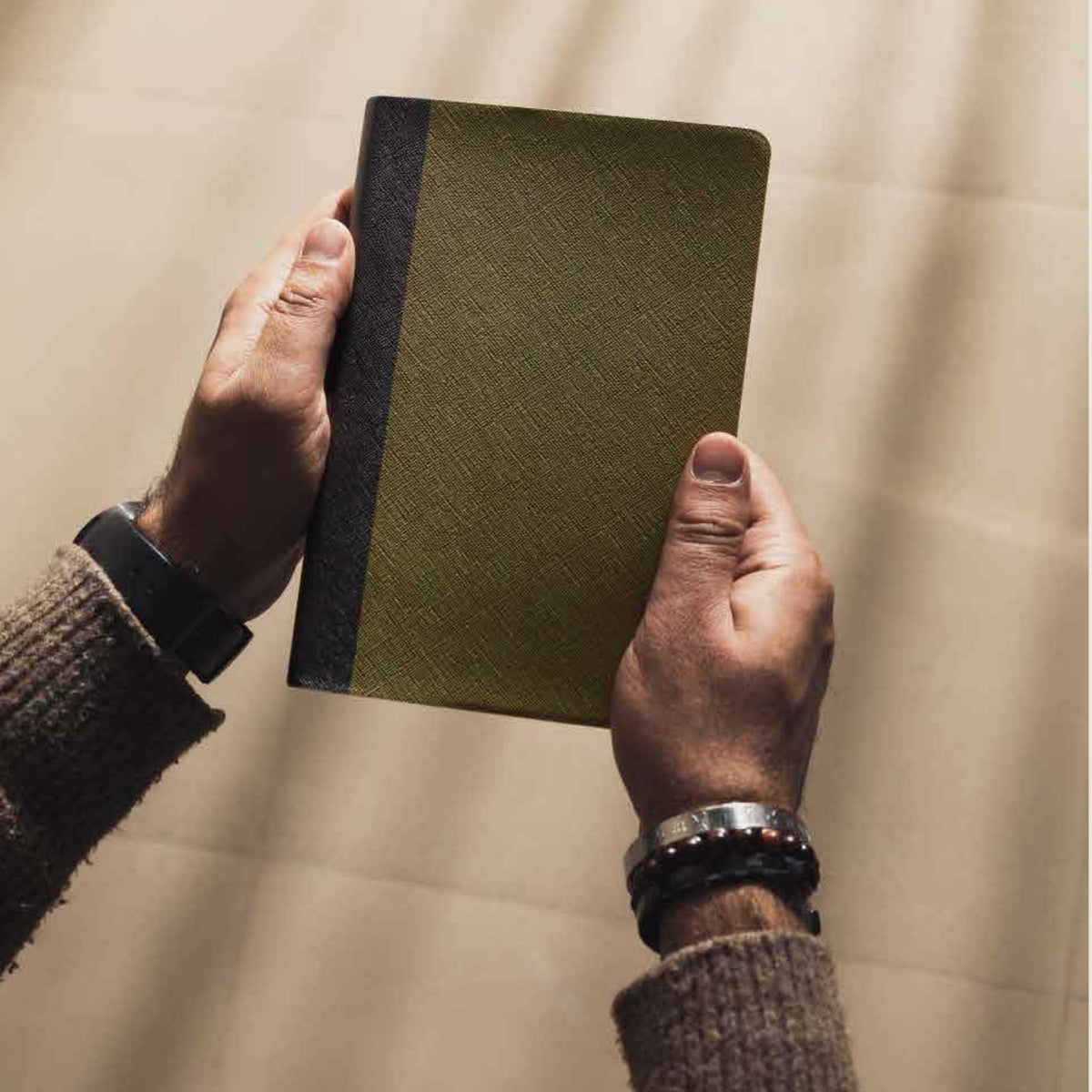 BSV112 - NOOE Monograph Journal - lifestyle image