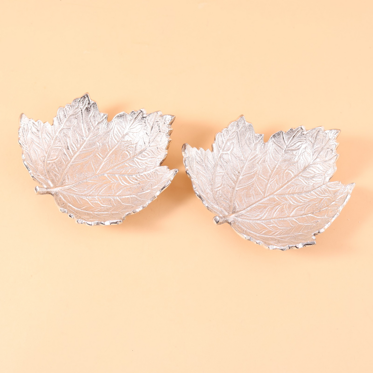 CD273 silver leaf-shaped bowl set