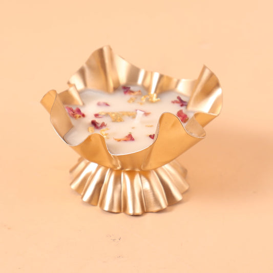 CD302 - Brass Lotus Candle Holder image 1