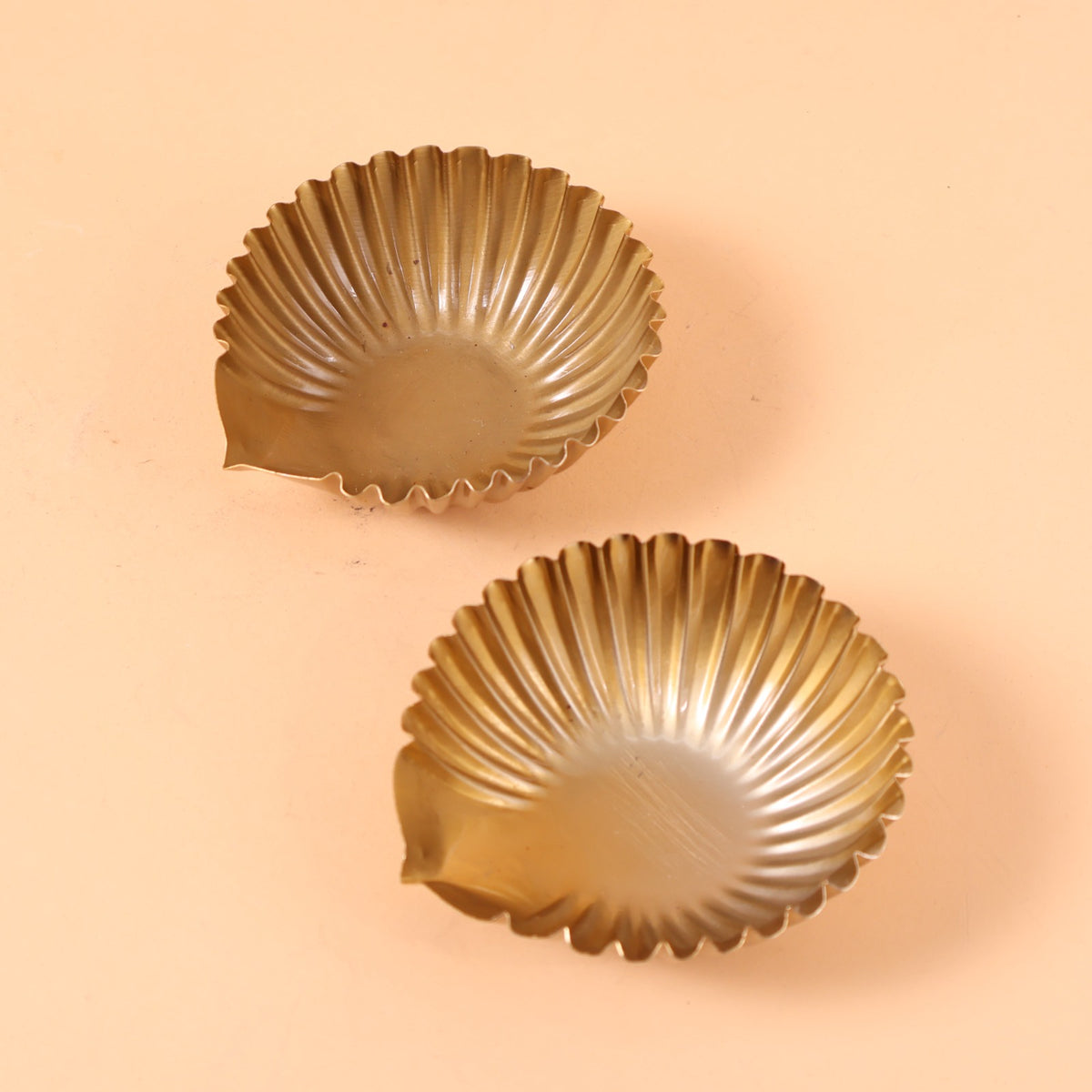 CD310 - Fluted Shell Bowl Set of 2 image 3