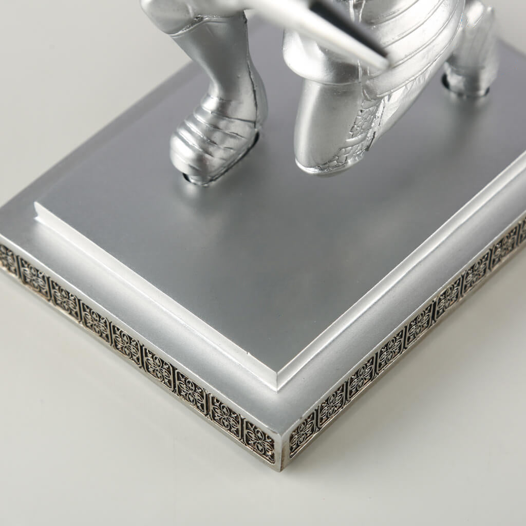 OG26- Knight Pen Holder