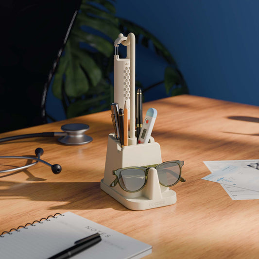 Quuincy Desk Station Lite with XECH Beam corporate gift set