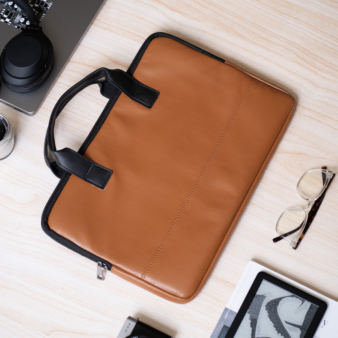 BSB07- Backbencher Folio Pro Laptop Sleeve