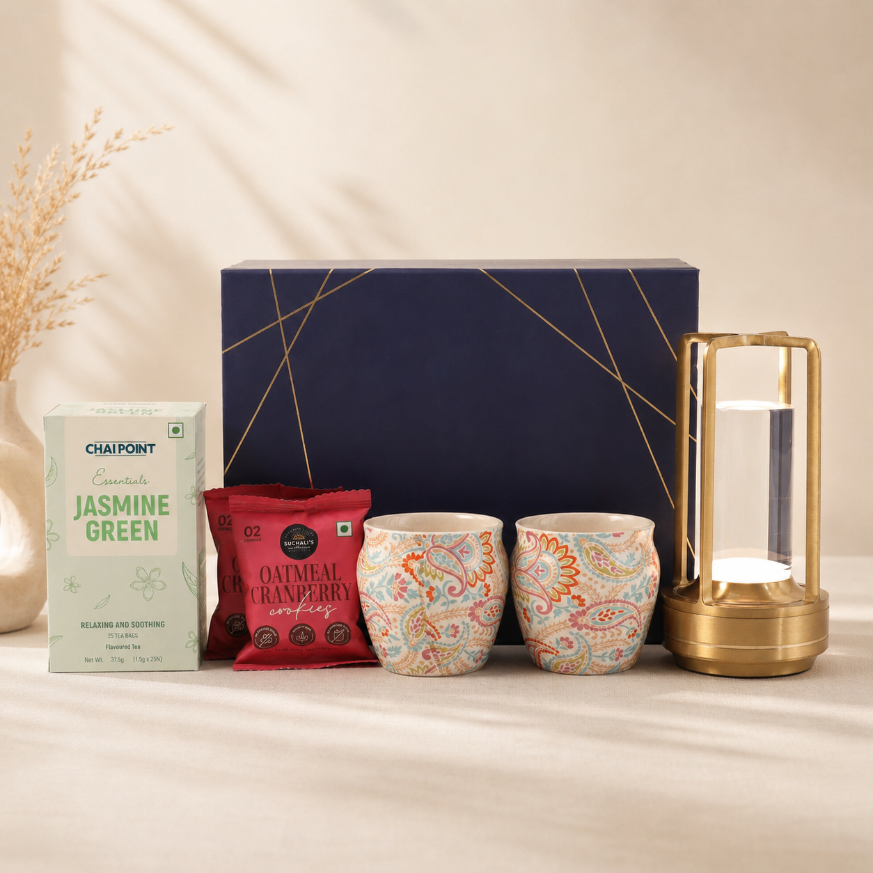 CGH69- Tea & Light Cozy Hamper