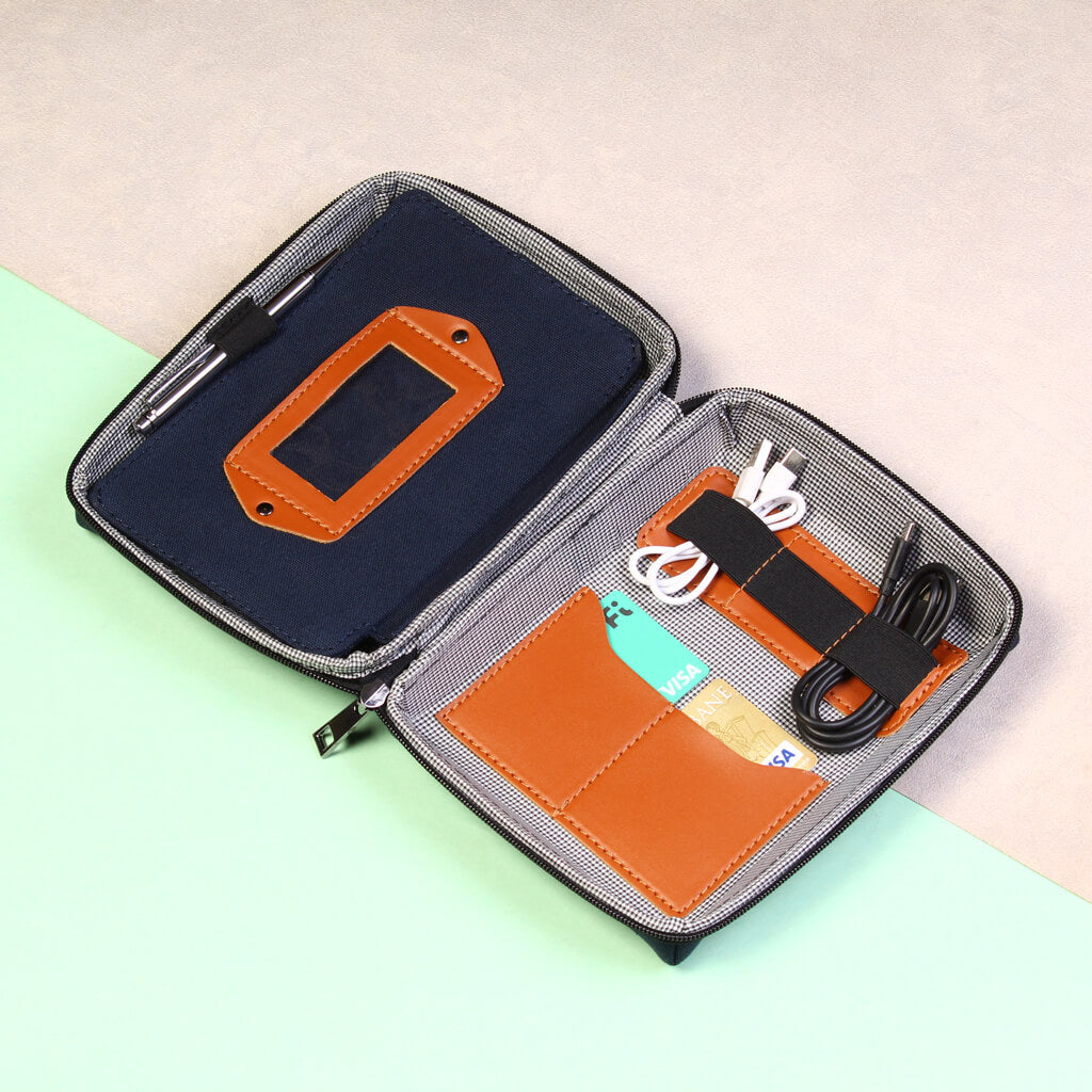BSB30- Personalized Gadget Organizer