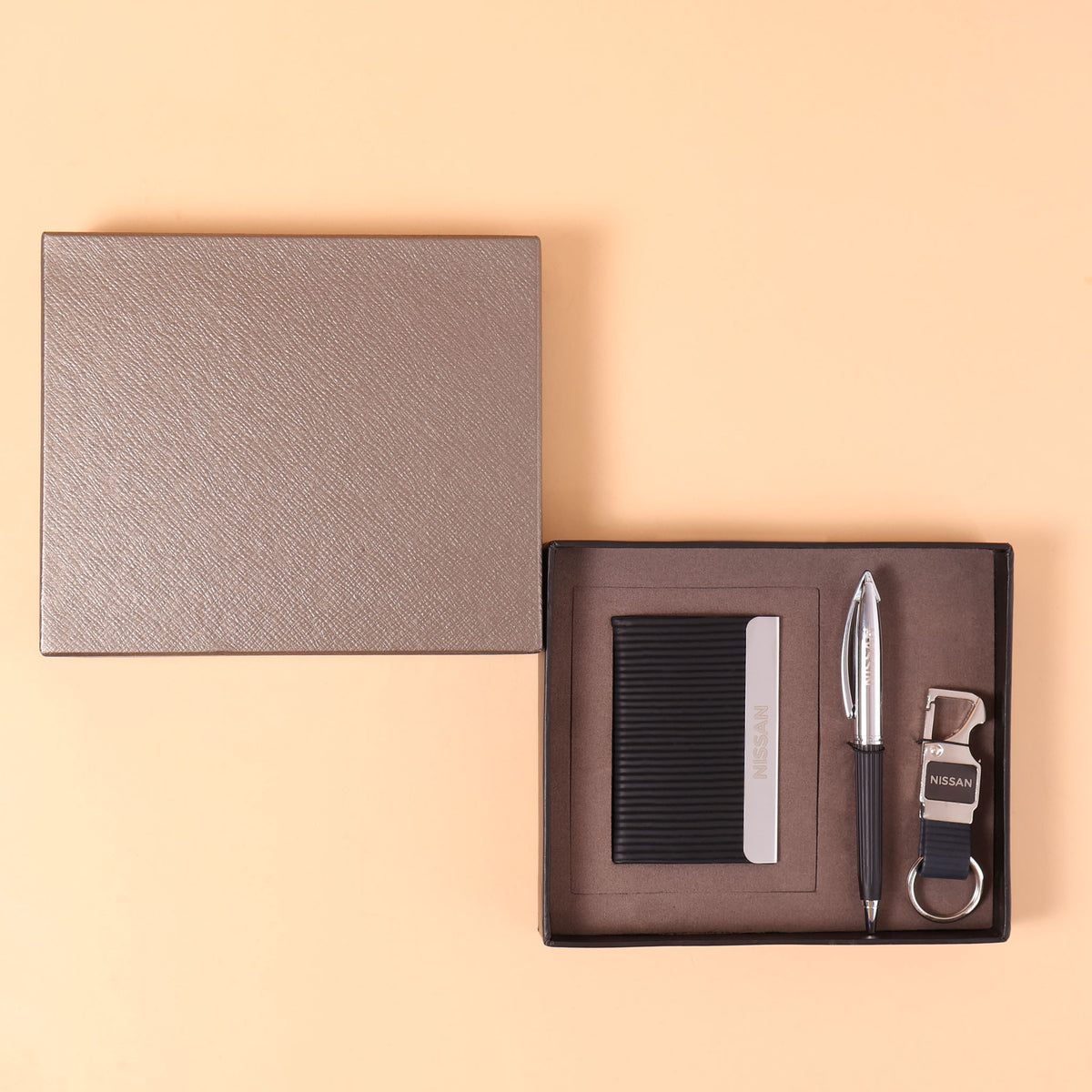 EJK25- Emirates 3-IN-1 Gift Set | Card Holder | Pen | Keychain