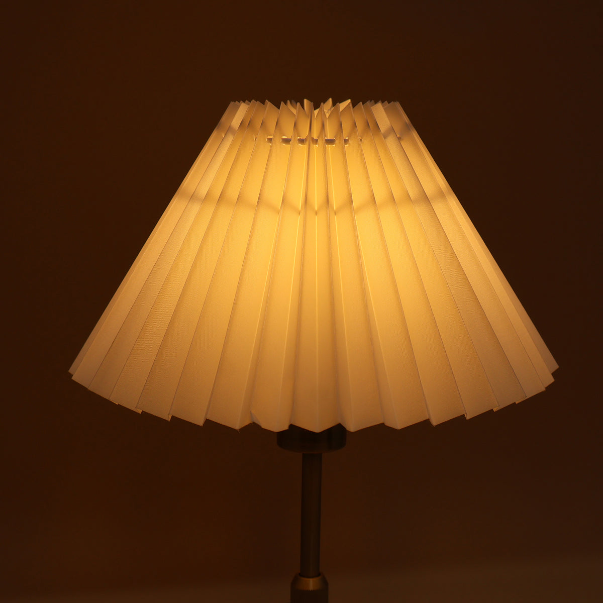 ED173- Desk Gold Table Lamp