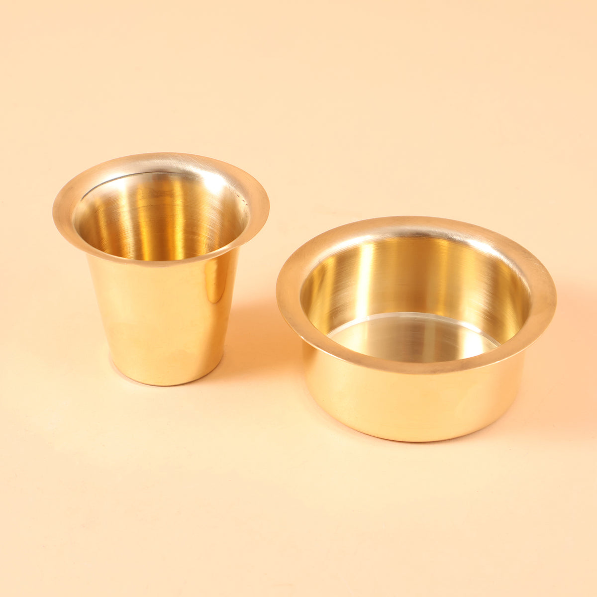 CD276 - Brass Serveware Set of 4