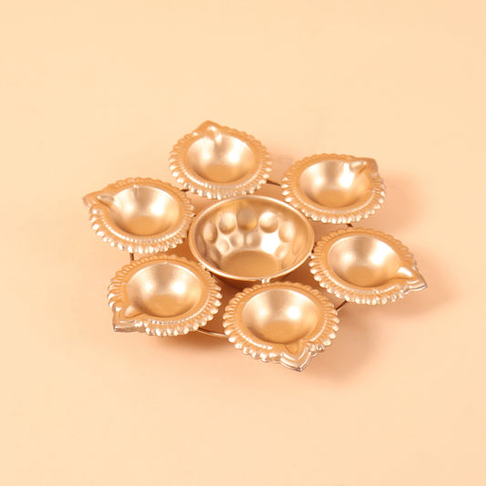 CD390-  Metal Diya