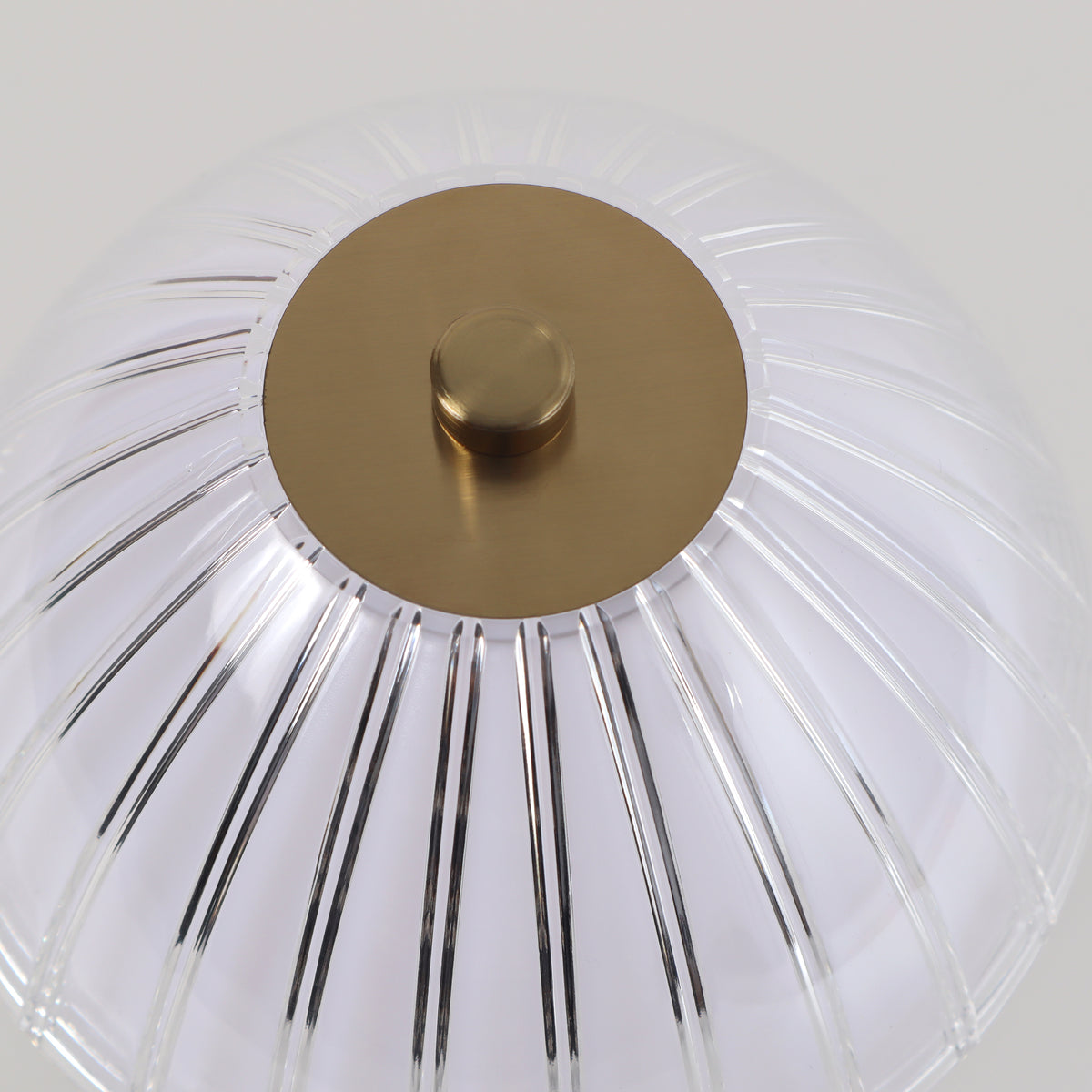 OG42- Veloura Portable LED Table Lamp