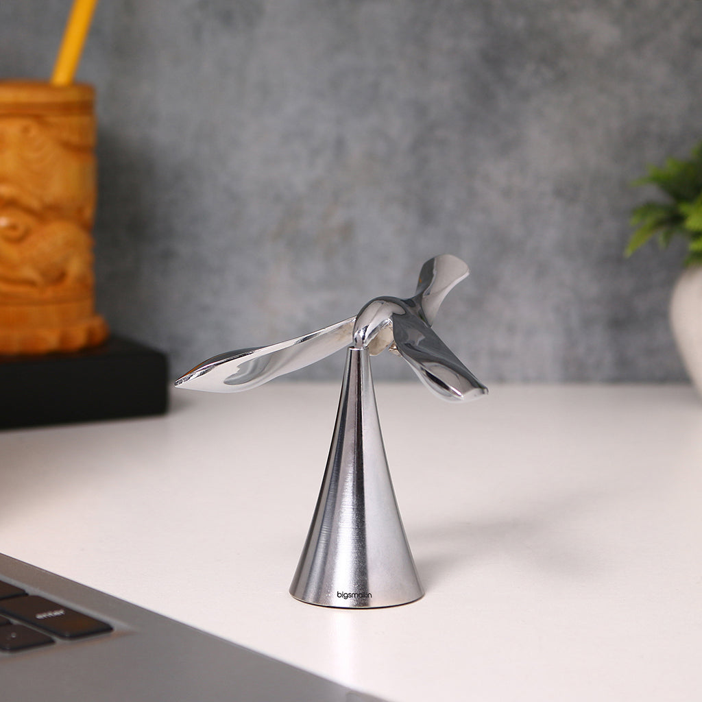 OG46- Metallic Desk Balancing Bird