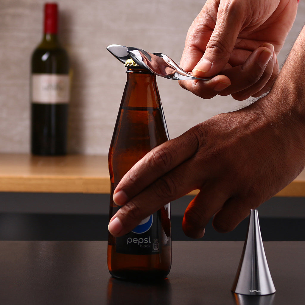 OG46- Metallic Desk Balancing Bird