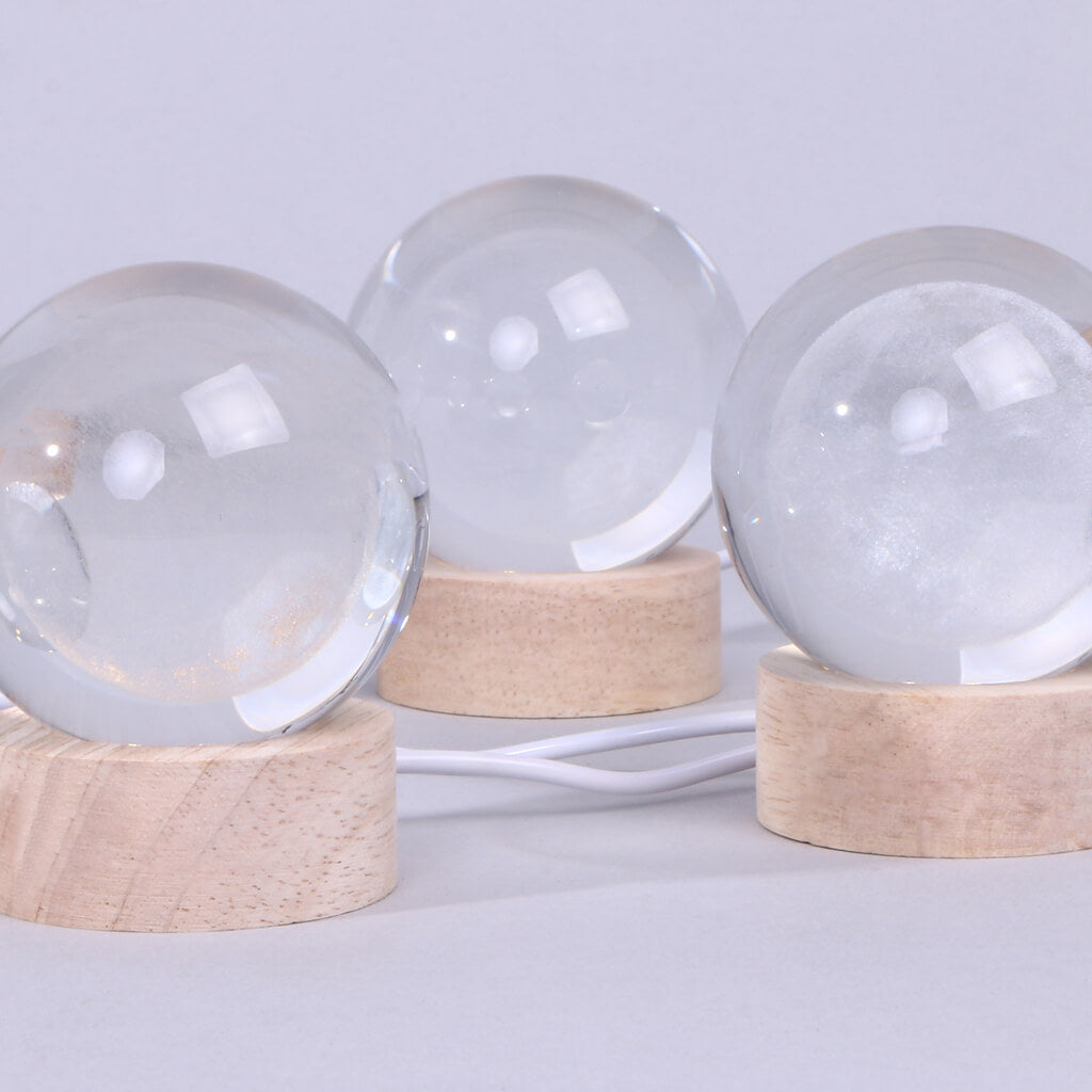 OG37- Crystal Ball Lamp