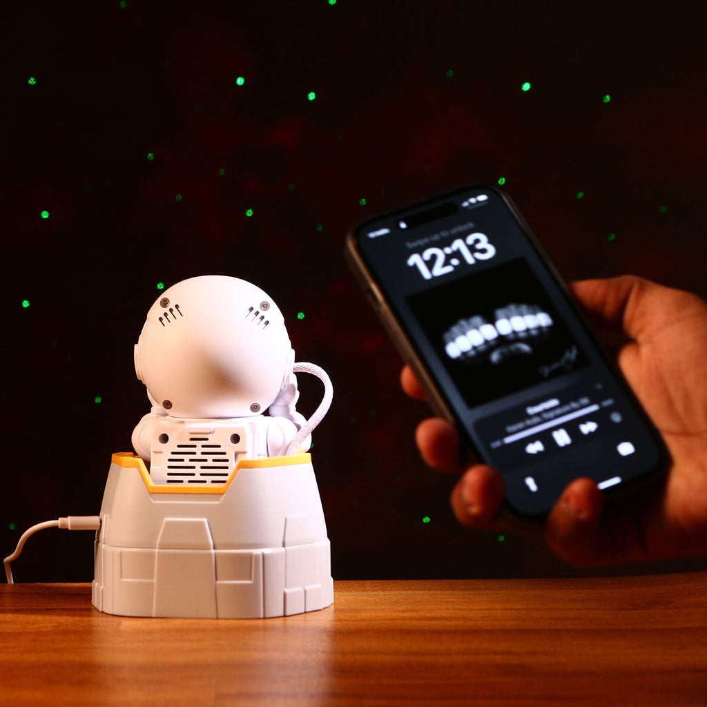 OG34- Astronaut Galaxy Speaker