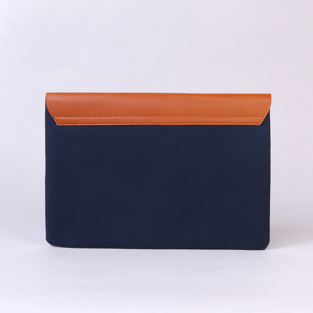 BSB21- Leather & Canvas Laptop Sleeve