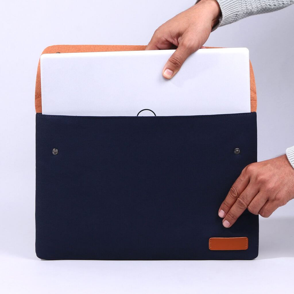 BSB21- Leather & Canvas Laptop Sleeve