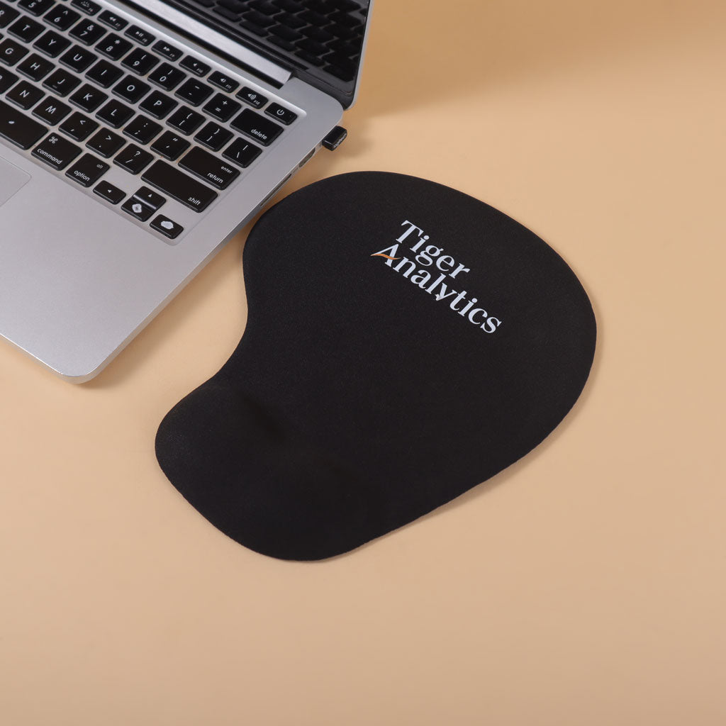 OE21- Tiger Analytics Mouse Pad