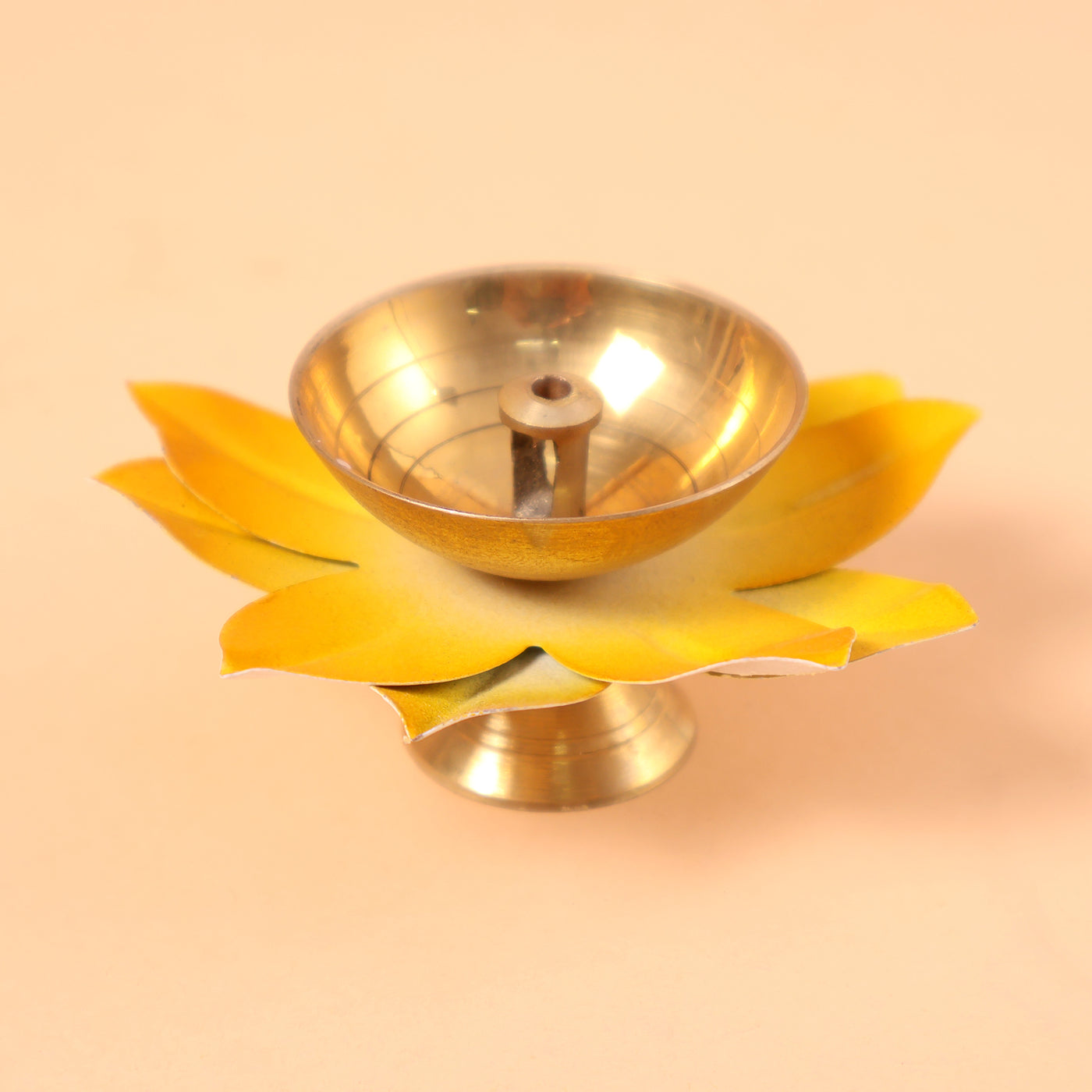 CD349- Flower Shaped Metal Diya