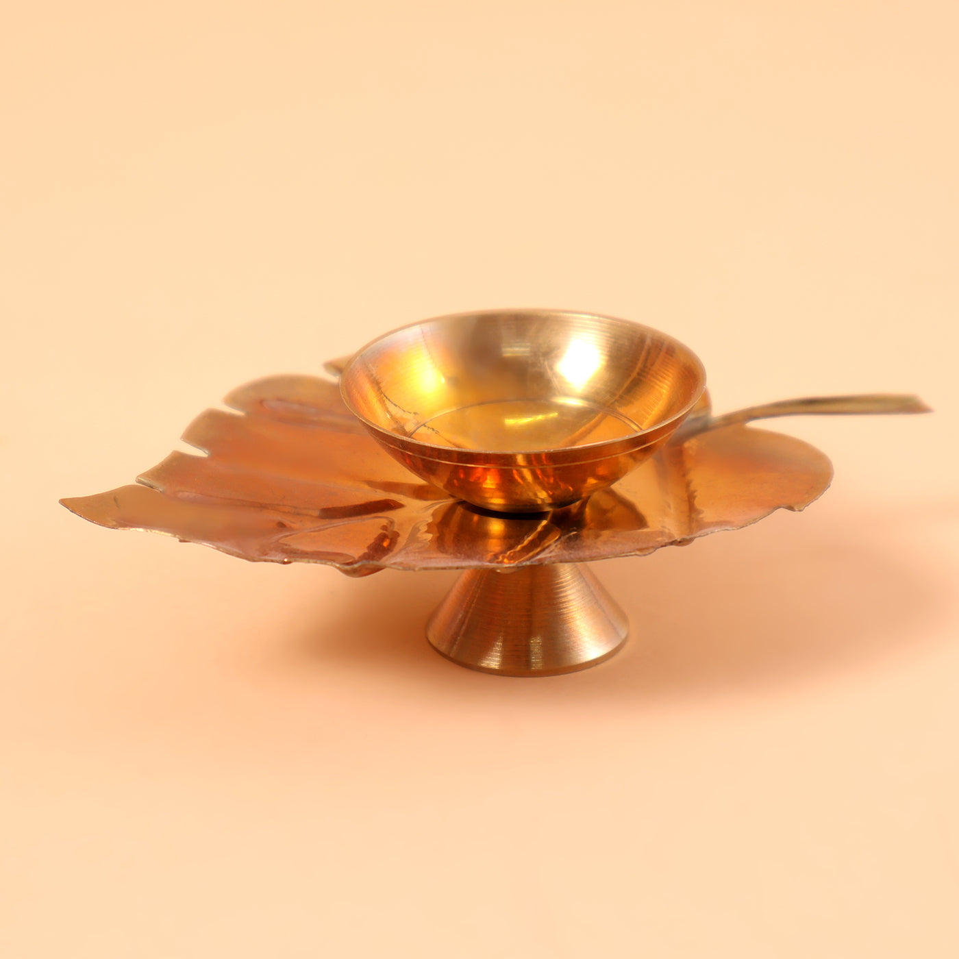 CD330- Gold Metal Diya