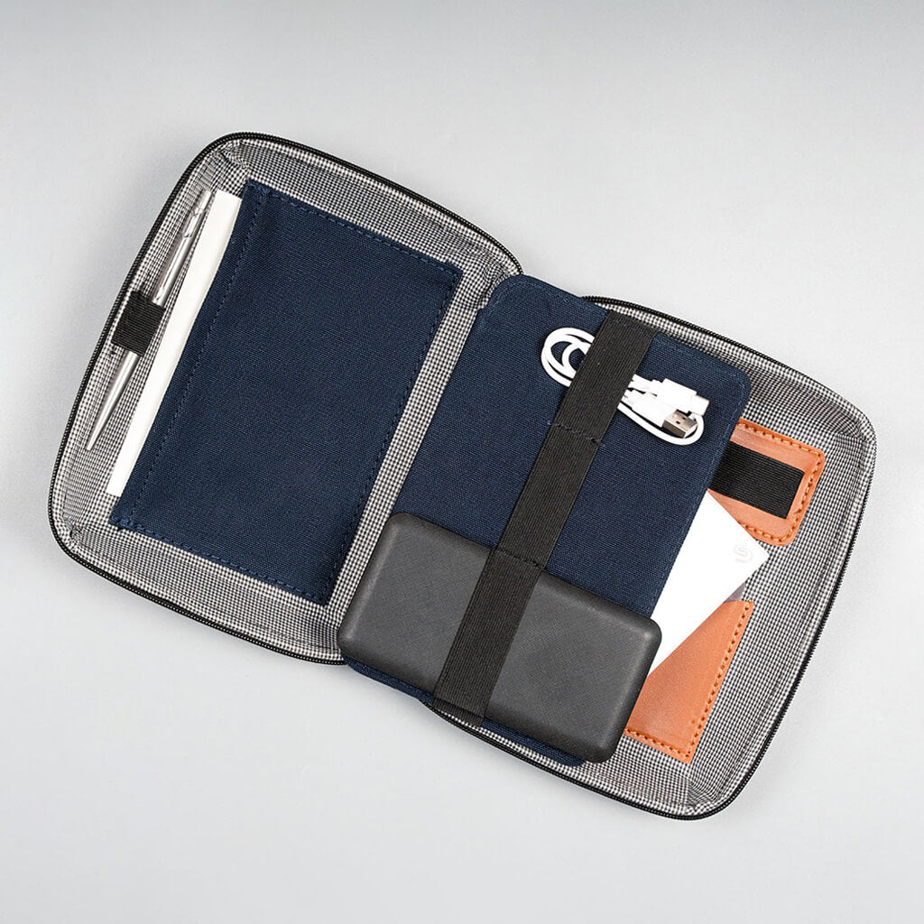 BSB30- Personalized Gadget Organizer
