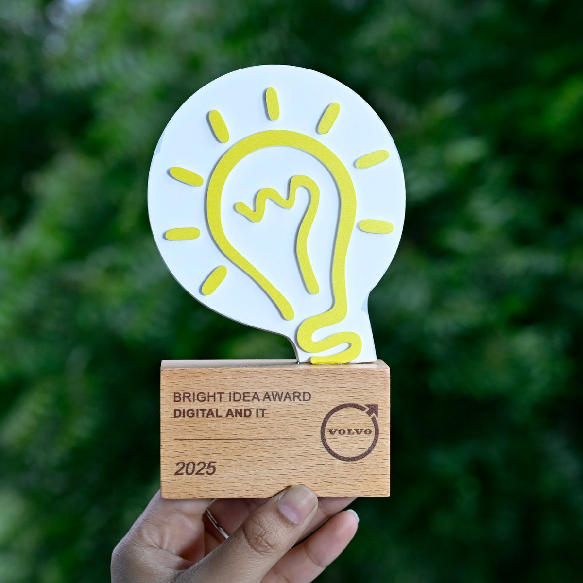 BSTM75 - Bridge Idea Award – Acrylic & Wood Innovation Trophy - Image 5