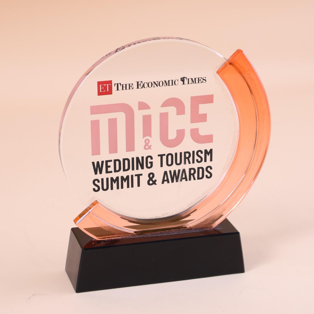 BSTM62- Custom Trophy