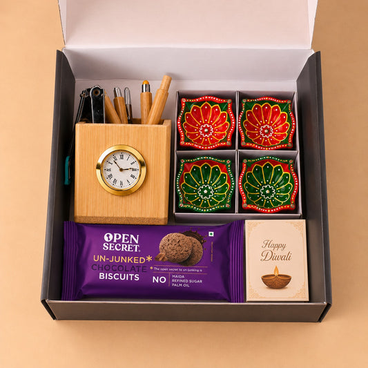 DH215- Festive Desk & Light Hamper