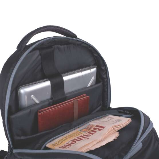 Criss Cross multipurpose backpack compartment view